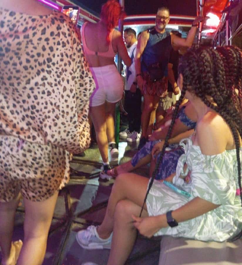 Cartagena: Party on a typical bus crossing the city - What this Cartagena party bus is really about
