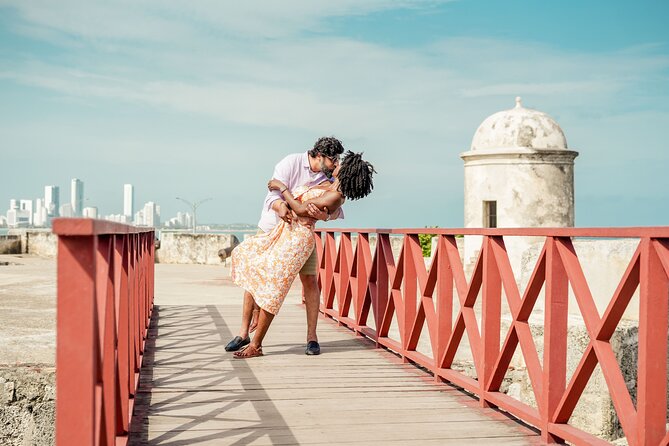 Cartagena Photo-Tour Experience - PRIVATE Photoshoot - Starting at Plaza Santo Domingo