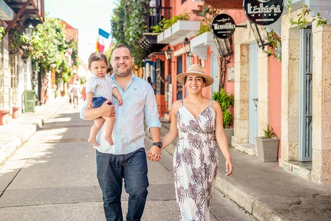 Cartagena Photo-Tour Experience - PRIVATE Photoshoot - Plaza de la Aduana and a broader city backdrop