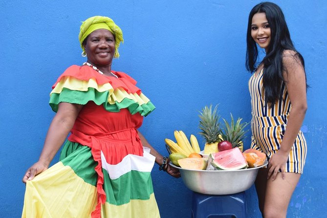 Cartagena Photo Walk & Coffee (Available in English and Spanish) - Key points at a glance