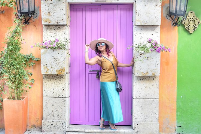 Cartagena Photo Walk & Coffee (Available in English and Spanish) - Why this Cartagena photo walk feels different