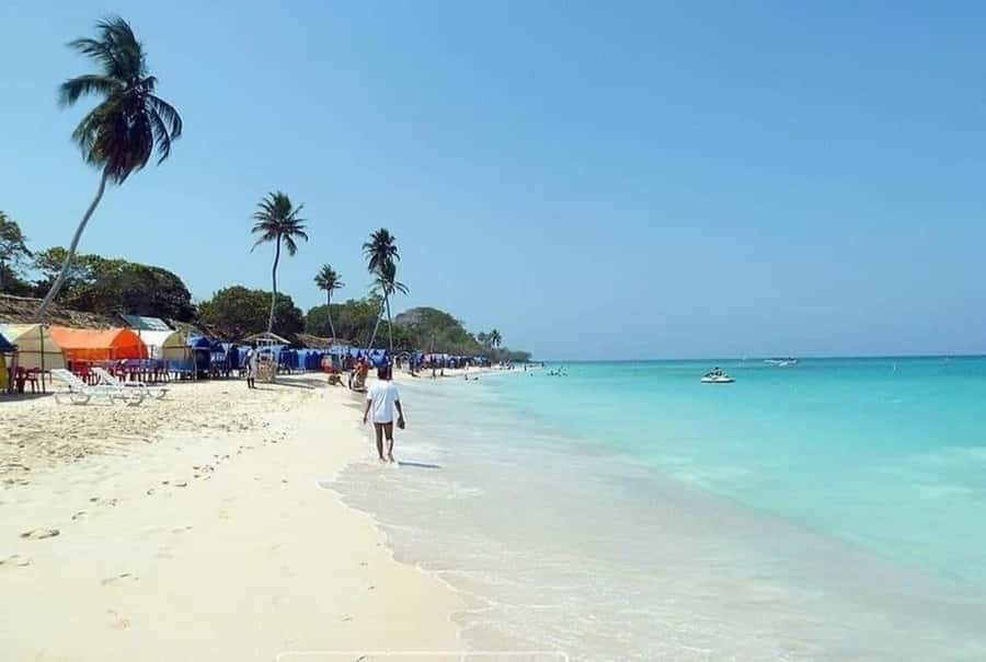 Cartagena: Playa Blanca BARU by speedboat with lunch - Should you book it?