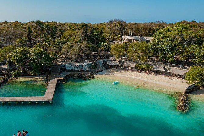 Cartagena : Private boat + Private island + Cholon + Snorkeling - Why this boat day works for small groups