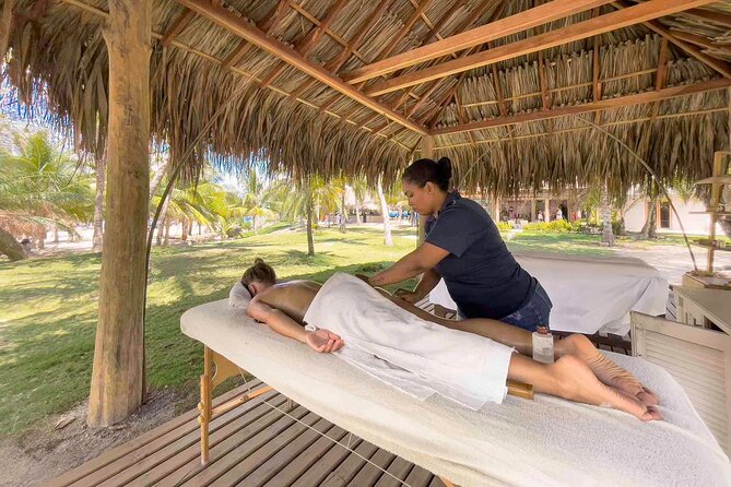 Cartagena : Private boat + Private island + Cholon + Snorkeling - Four hours at a private beach