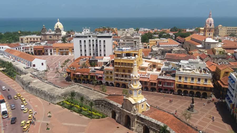 Cartagena: Private Walking Tour with German or Italian Guide - Starting beneath the Clock Tower