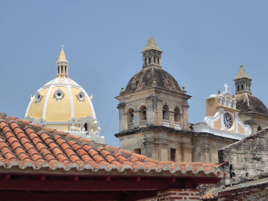 Cartagena: Private Walking Tour with German or Italian Guide - What the German and Italian guiding adds