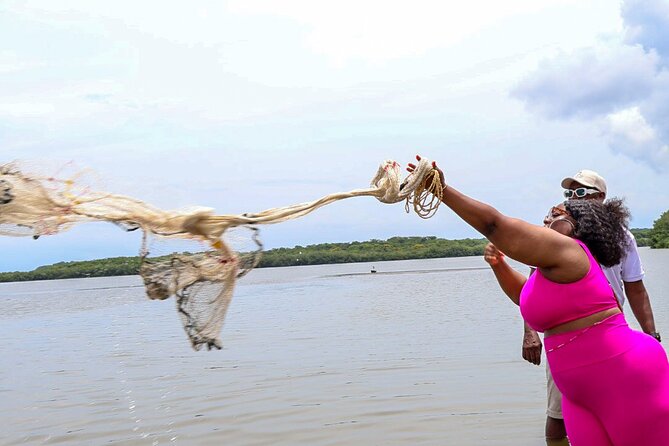 Cartagena Real : neighborhood, mangrove, fishing, typical lunch and culture - Playas de La Boquilla, a calmer finish
