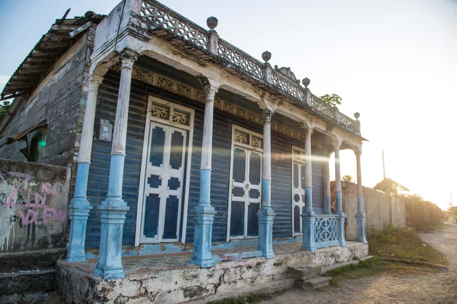 Cartagena: Rosario Island and Mangroves Private Day Trip - Breakfast and a local welcome in Barú