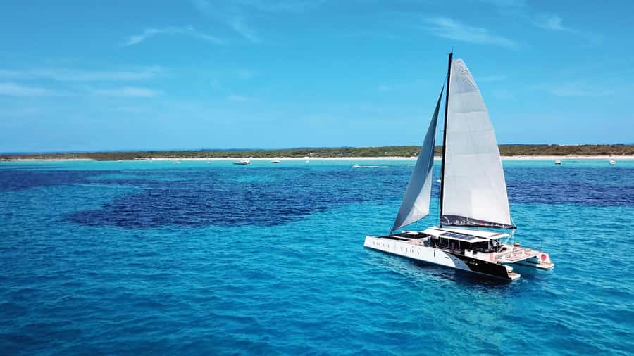 Cartagena: Rosario Islands Catamaran with Lunch and Snorkel - Key things to know before booking