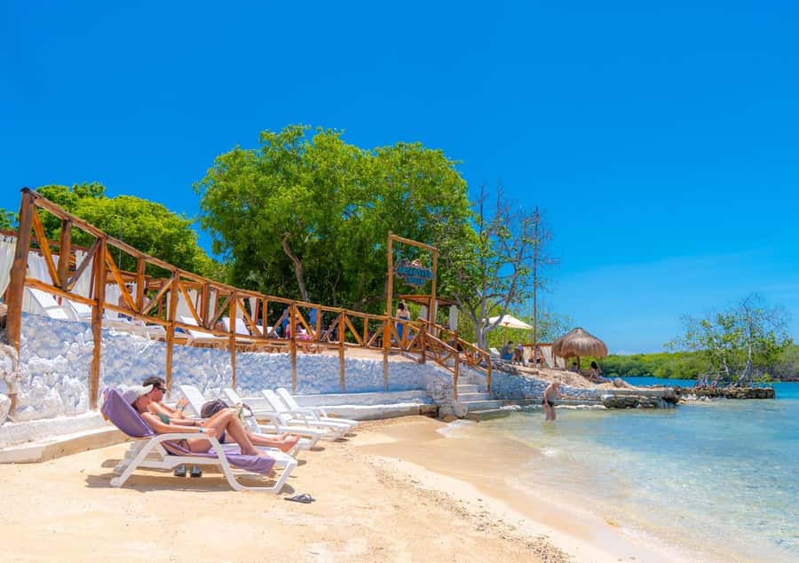 Cartagena: Rosario Islands Day Tour with Snorkel & Lunch - Isla Grande: snorkeling, sand, and clear water