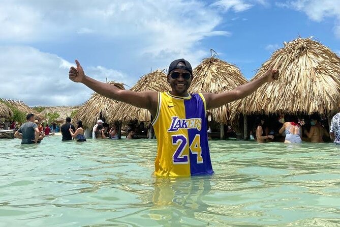 Cartagena's Legendary Boat Party : Full Day in Cholón - The Ride Toward the Rosario Islands