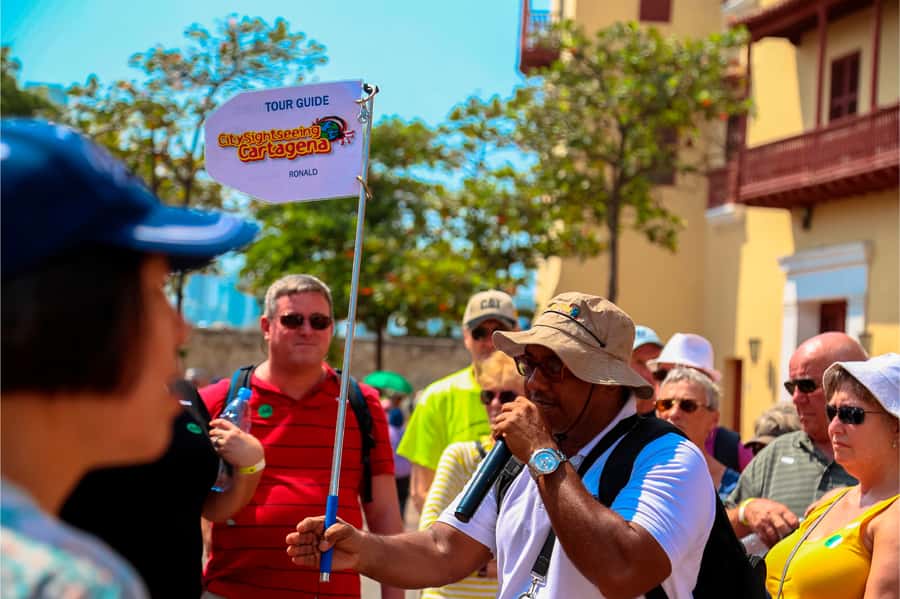Cartagena: Shared Walking Tour of the Colonial Old Town - Learning why Cartagena needed walls