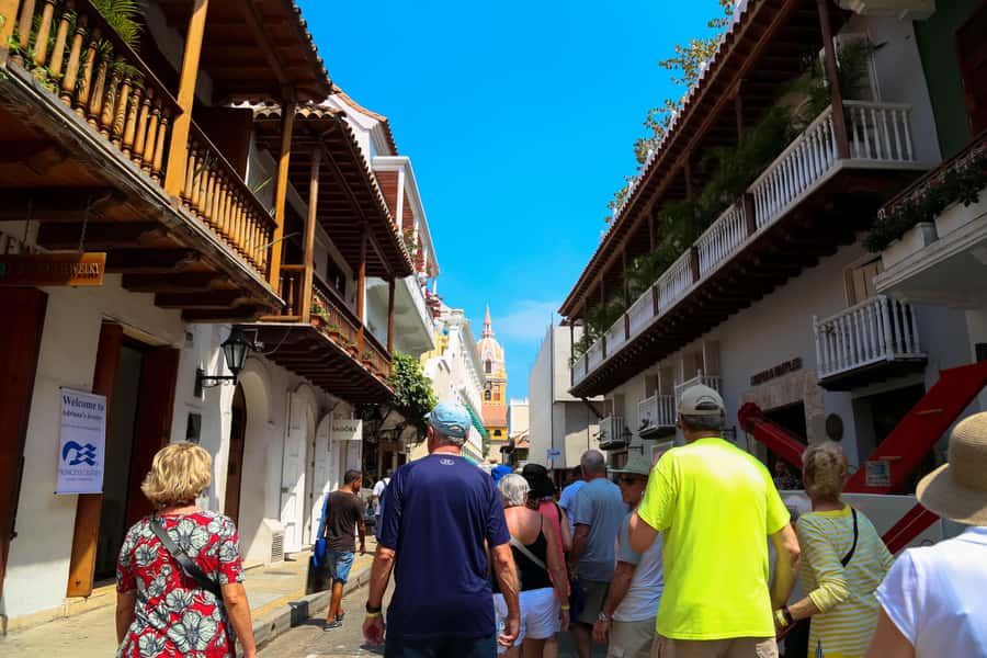 Cartagena: Shared Walking Tour of the Colonial Old Town - Is $11 good value for 90 minutes?