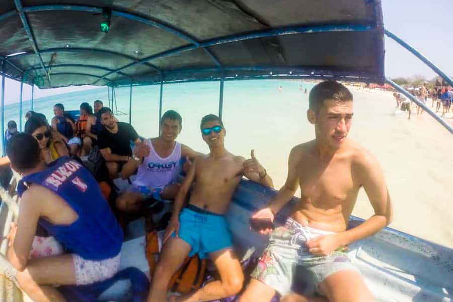 Cartagena: Snorkel, Mangroves and Playa Blanca Tour - Ninety minutes to enjoy the beach