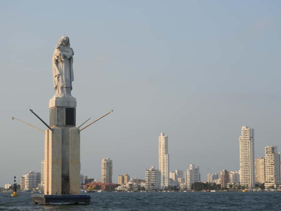 Cartagena: Sunset baytour with Dj, drinks and disco - Meeting at Muelle de los Pegasos at 4:45 PM