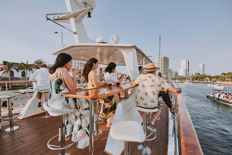 Cartagena: Sunset Cruise with Open Bar - Key points to know before you book