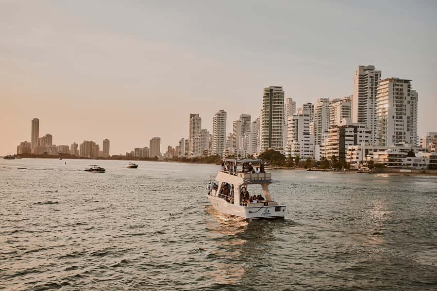 Cartagena: Sunset Cruise with Open Bar - What the open bar actually includes