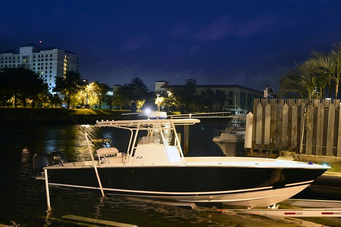 Cartagena Sunset Private Boat Tour - Sailing across Cartagena Bay as the colors change