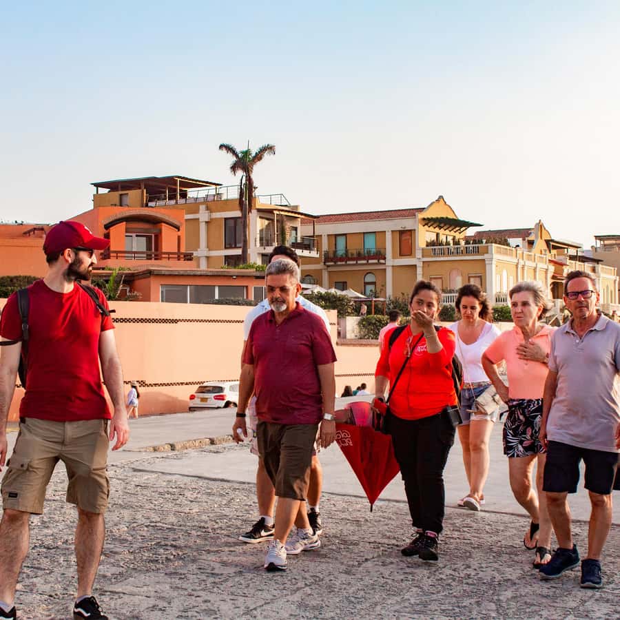 Cartagena Tour Privado x3 horas con Transfers - The Clock Tower and Cartagena’s main entrance