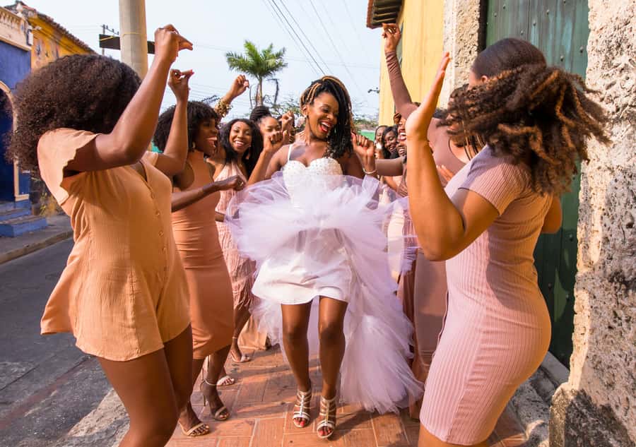 Cartagena Travel Memories: A cover magazine Photo Shoot - Paola’s Direction Makes Posing Easier