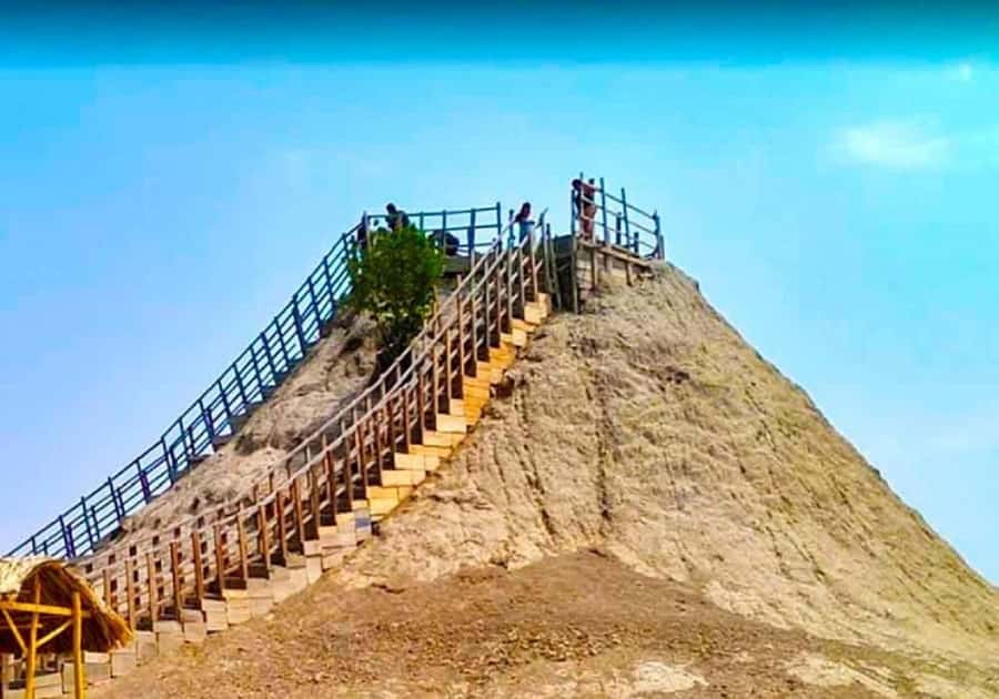 Cartagena: Volcano of Totumo with Entry Ticket and Transfer - The possible beachside restaurant stop