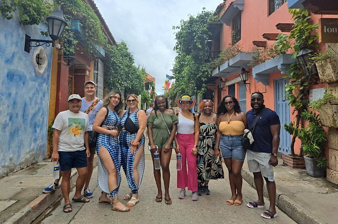 Cartagena walking tour in small group - Plaza de la Merced and Teatro Heredia