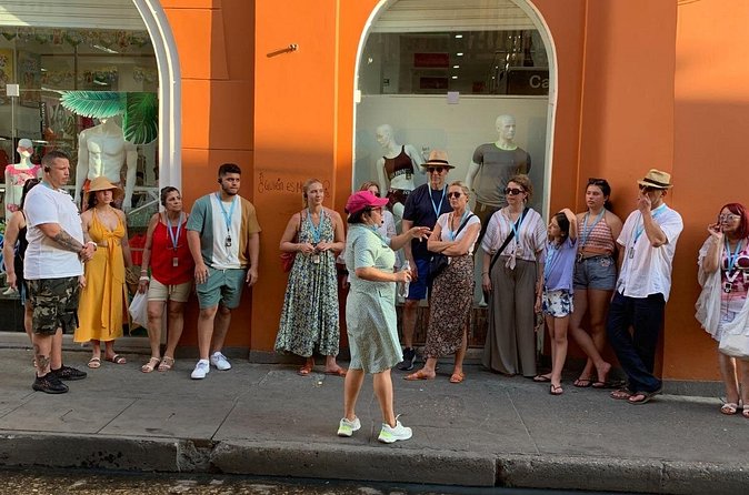 Cartagena walking tour in small group - Plaza Santo Domingo, Botero, and the city’s social center