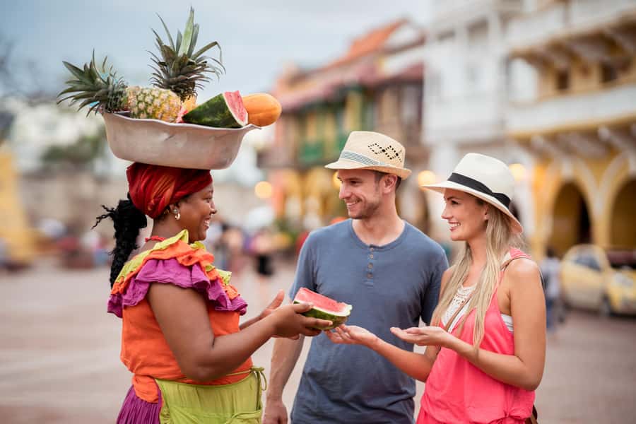 Cartagena: Walled City and Getsemani Shared Walking Tour - Key points at a glance