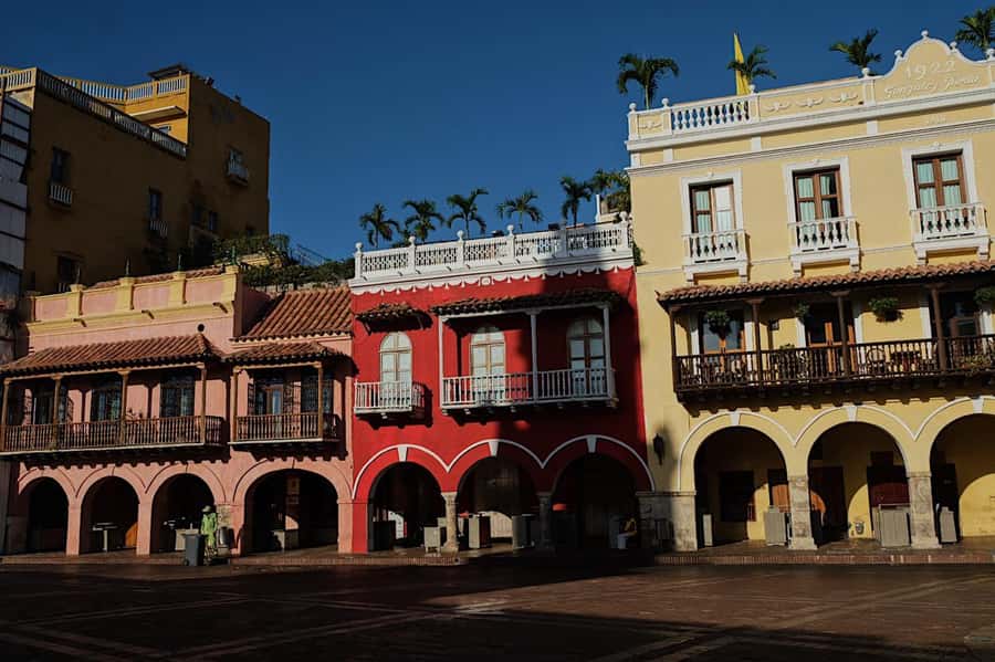 Cartagena: Walled City and Getsemani Shared Walking Tour - Timing and weather advice