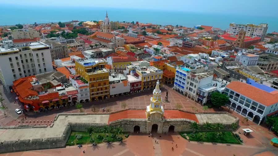 Cartagena: Walled City and Getsemani Shared Walking Tour - Starting around Plaza de Santo Domingo