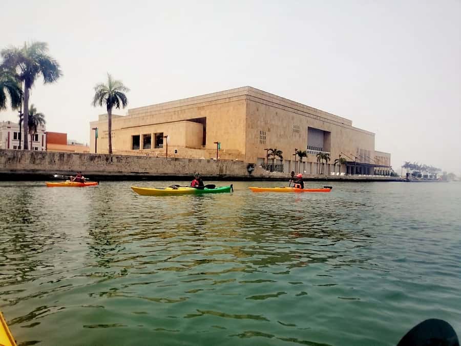 Cartagena: Walled City Kayak Tour - What the $73 price gives you