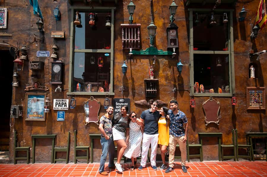 Cartagena: Walled City Walking Tour - Why a guided walk makes sense in Cartagena