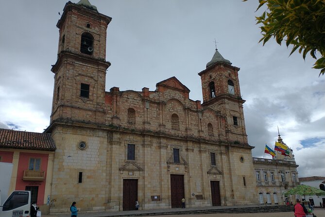Cathedral of Sal Zipaquirá: Shared Tour from Bogota - Returning to Bogotá after a full day
