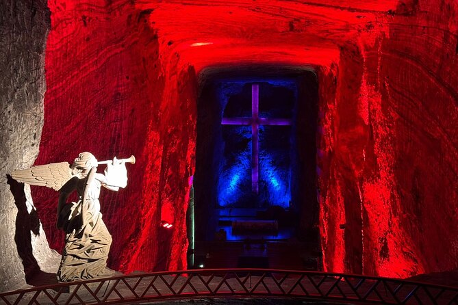 Cathedral Tour of Salt and Massage in Underground Spa - What makes the guided visit worthwhile