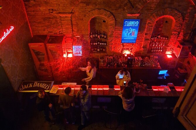 Cerveza Tejo y Salsa PubCrawl La Candelaria/Bogotá - Starting at a Colonial Hotel and Rooftop