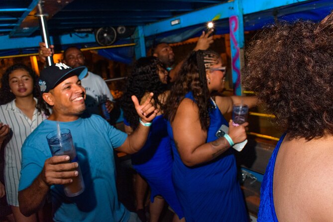 Chiva Party a Night Walk through the Streets of Cartagena - Pickup at 7:00 pm requires attention