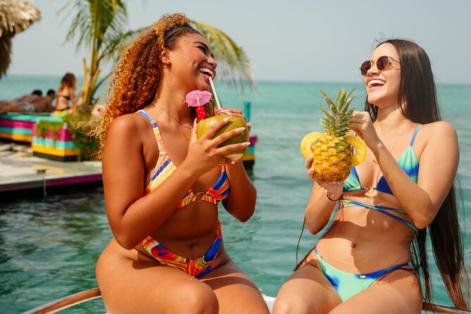 Cholon Boat Party Up 15 People - Four hours among the Rosario Islands