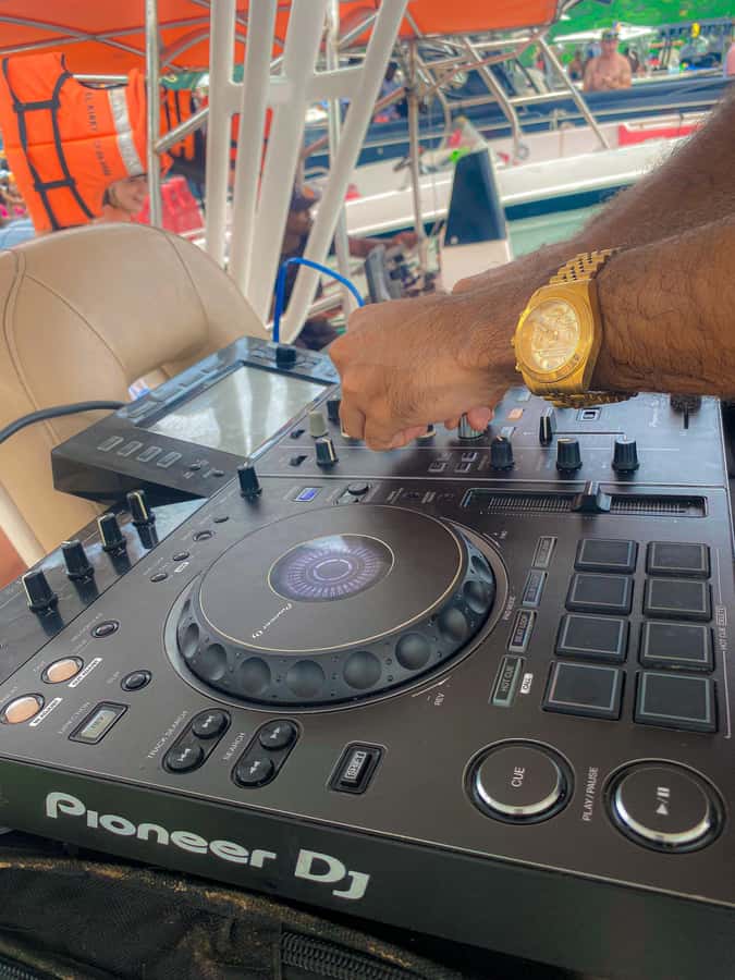 Cholon Forever Boat Party - Swimming Before Cholón