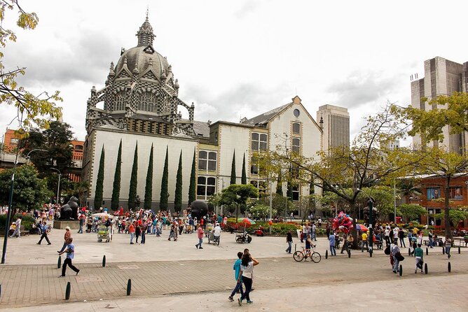 City Tour of Downtown Medellin Private or Shared - Plaza Botero and its 23 outdoor sculptures