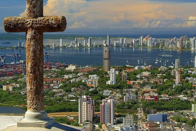 City tours vip in cartagena - Las Bóvedas marks the shift into the Walled City
