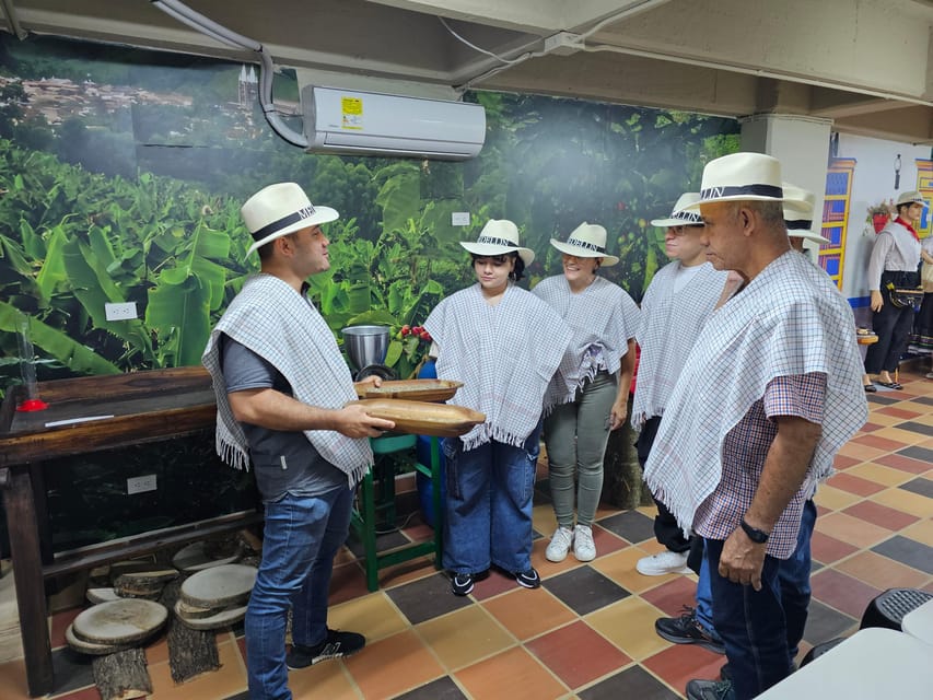 Coffee Experience with roasting show in Comuna 13 - How Much Value Do You Get for $20?