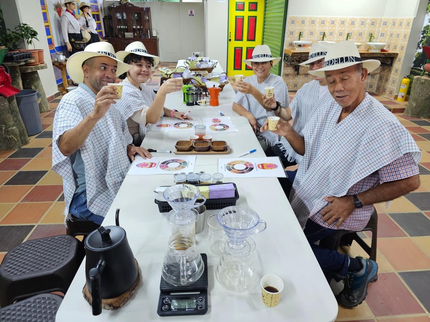 Coffee Experience with roasting show in Comuna 13 - Who Will Enjoy This Coffee Experience?