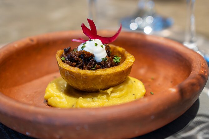 Colombian Rum and Food Pairing Experience - Cartagena-style posta gives the tasting its main course