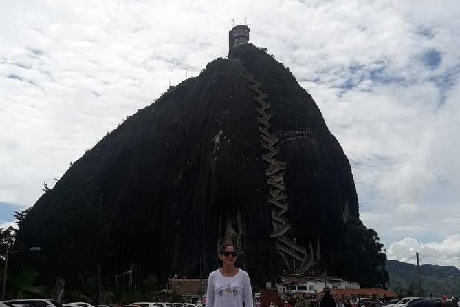 Combo Guatape and Medellin Sightseeing Tours - Climbing the 700 steps of El Peñol