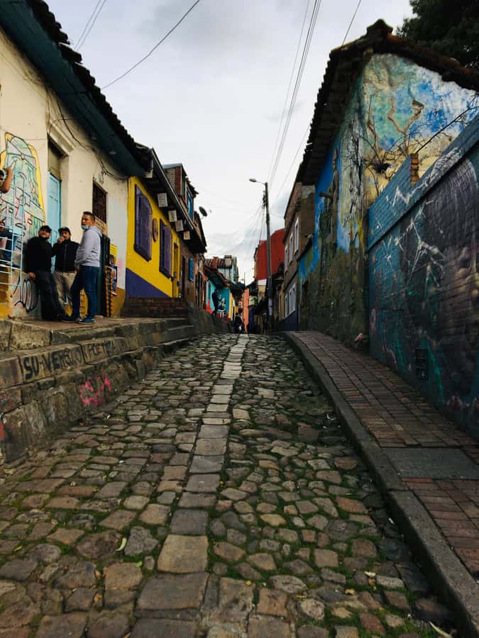 Complete Walking Tour in Bogota's Downtown - La Concordia Market and the fruit tasting