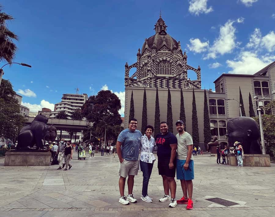 Comuna 13 & Downtown Medellin: From violence to innovation - Why this Medellín tour works so well