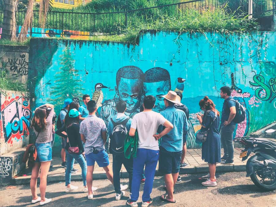 Comuna 13 & Downtown Medellin: From violence to innovation - Botero sculptures and the character of downtown