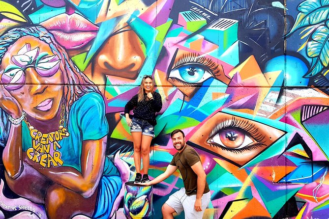 Comuna 13 Graffiti Tour with Street Food - Independence 2 and the second part of the story