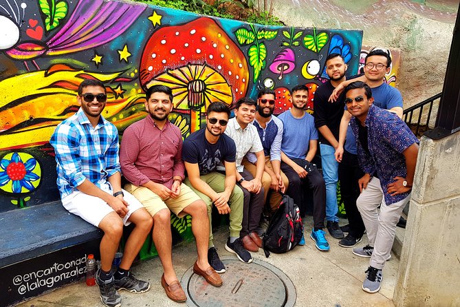 Comuna 13 Graffiti Tour with Street Food - How long the tour really takes