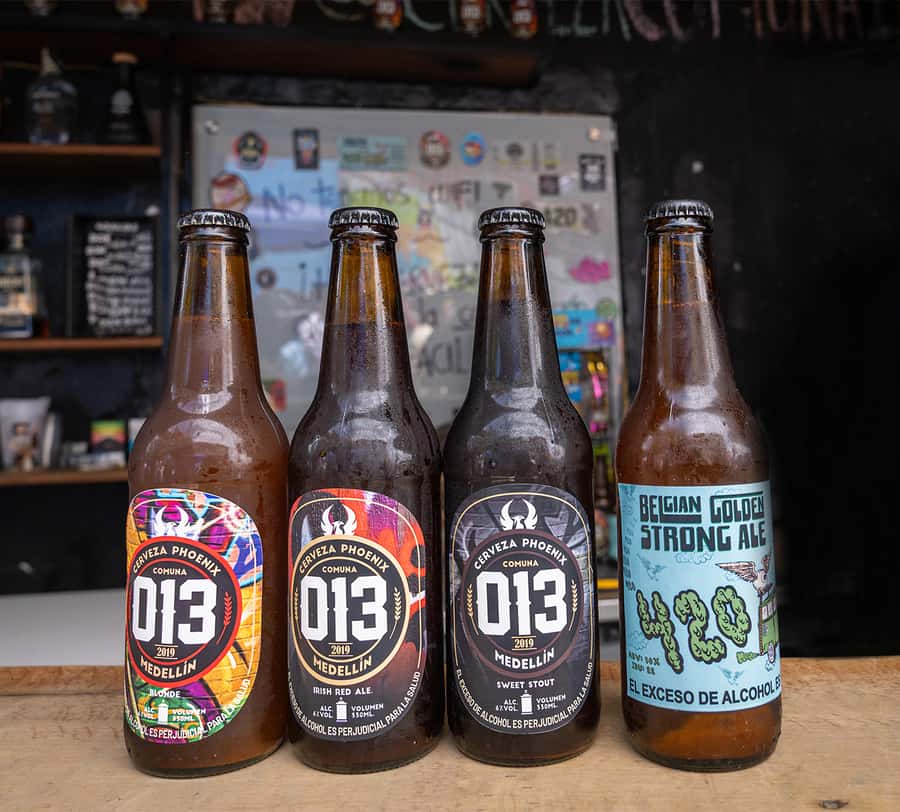 Comuna 13: Graffiti Tour with Tasting, Live Show, & Gallery - The mural walk and the Graffitour story